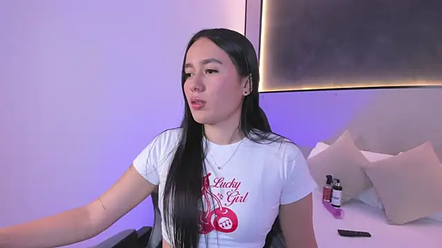 mia slora online show from June 11, 2026, 12:14 pm