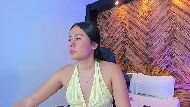mia slora online show from July 16, 2026, 12:22 pm