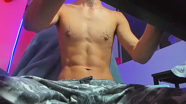 Maiky Cooper01 online show from January 17, 2026, 3:22 am