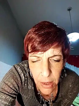 Juguetonafogosa5 online show from April 25, 2026, 12:13 am