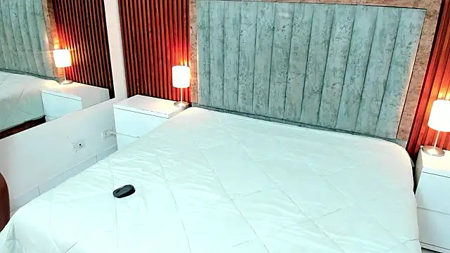 Arianaa Cooper  online show from January 16, 2026, 11:36 am