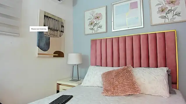 LiaRouse 1 online show from February 4, 2026, 7:09 pm