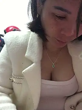 Snapshot of ManaMi-Ami chatting on February 9, 2026, 4:22 pm ManaMi-Ami online show from February 9, 2026, 4:22 pm