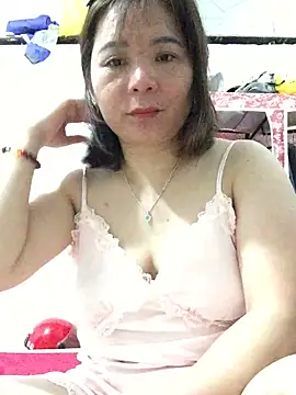 Snapshot of ManaMi-Ami chatting on February 28, 2026, 1:01 pm ManaMi-Ami online show from February 28, 2026, 1:01 pm