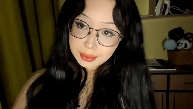 KateWhisp online show from January 12, 2026, 5:18 pm