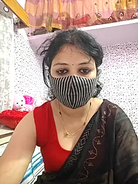 Priyaji7575 online show from March 18, 2026, 9:34 am