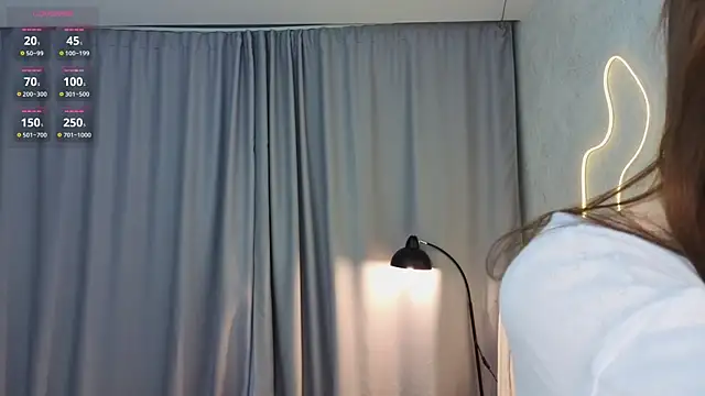 Snapshot of NicolaHulse chatting on February 6, 2026, 4:06 am NicolaHulse online show from February 6, 2026, 4:06 am