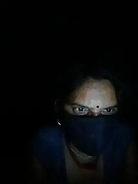 Ravina9696 online show from July 25, 2026, 7:33 pm