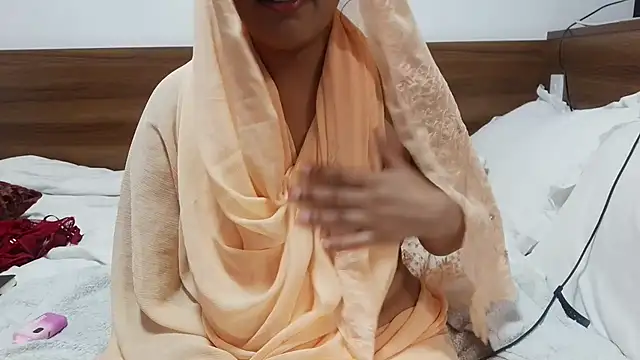 slimthickdesi online show from July 7, 2026, 10:14 pm