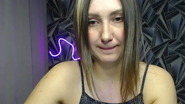 Snapshot of NikkiKiss___ chatting on April 17, 2026, 3:15 pm NikkiKiss online show from April 17, 2026, 3:15 pm