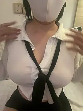 Mia-zhan online show from April 22, 2026, 9:16 pm