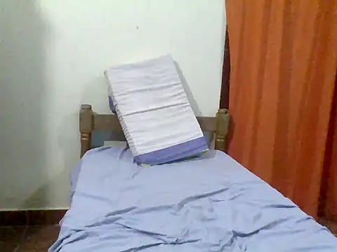 Snapshot of CalmDesire chatting on January 19, 2026, 1:42 am CalmDesire online show from January 19, 2026, 1:42 am