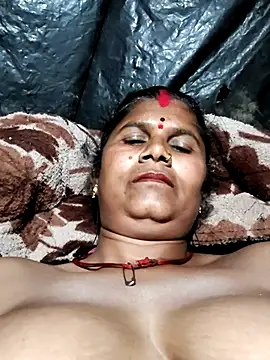 Hot di97 online show from February 8, 2026, 8:51 am