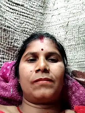 Hot di97 online show from February 18, 2026, 8:21 am