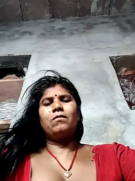 Hot di97 online show from April 23, 2026, 12:29 pm