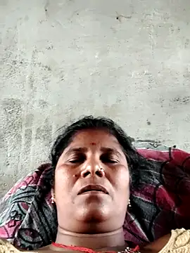 Snapshot of Hot_di97 chatting on May 16, 2026, 12:18 am Hot di97 online show from May 16, 2026, 12:18 am
