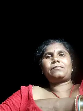 Hot di97 online show from July 15, 2026, 3:28 pm