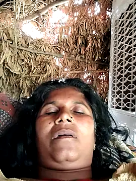 Hot di97 online show from August 4, 2026, 2:37 am