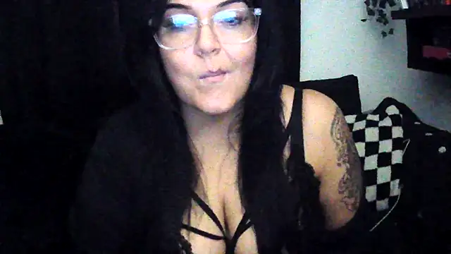 Snapshot of Miss_CurvesXXX chatting on February 12, 2026, 5:08 pm Miss CurvesXXX online show from February 12, 2026, 5:08 pm