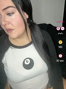 Miss CurvesXXX online show from May 10, 2026, 3:06 pm