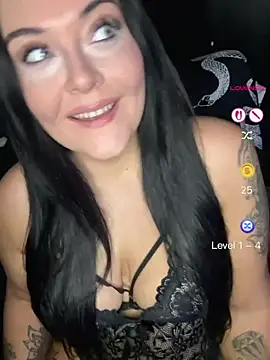Miss CurvesXXX online show from June 18, 2026, 10:36 pm