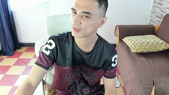 felipe colinss online show from April 27, 2026, 12:14 pm