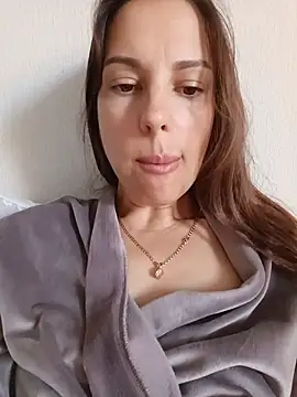 She-Moon online show from July 15, 2026, 5:56 am