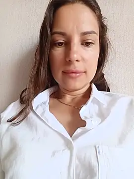 She-Moon online show from July 24, 2026, 6:33 am