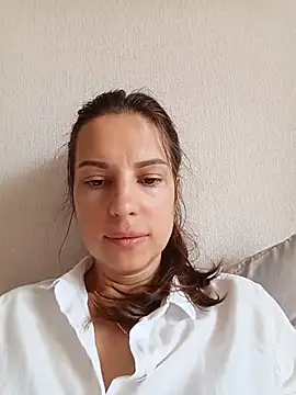 She-Moon online show from July 29, 2026, 8:23 am