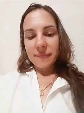 She-Moon online show from August 6, 2026, 6:32 pm