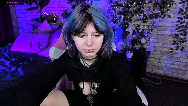 Ashley Veil online show from March 3, 2026, 8:15 pm