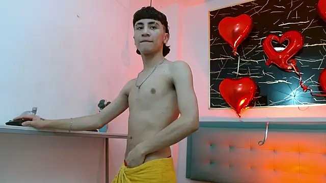 XanderGrey8 online show from February 14, 2026, 7:10 pm