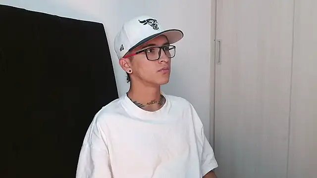 Nico viper 1 online show from January 18, 2026, 6:01 pm