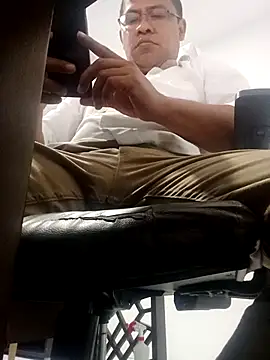 Snapshot of Antony-5045 chatting on January 16, 2026, 8:13 pm Antony-5045 online show from January 16, 2026, 8:13 pm