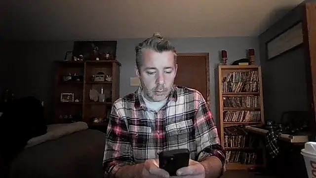 chrisw8140 online show from February 28, 2026, 11:39 pm