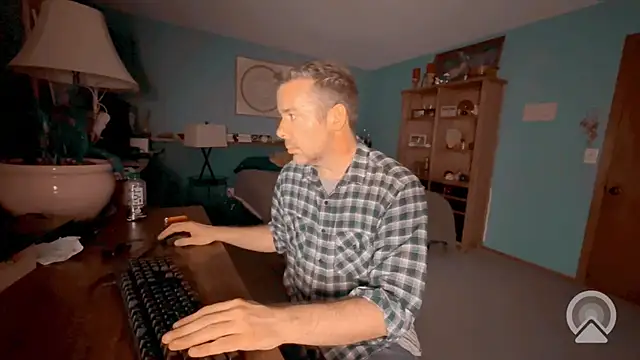 chrisw8140 online show from June 28, 2026, 3:56 am