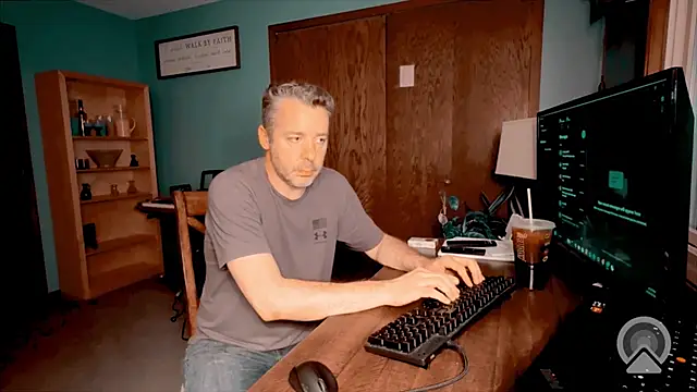chrisw8140 online show from June 29, 2026, 1:23 am