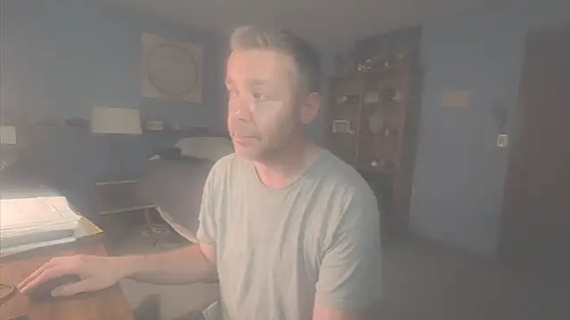 chrisw8140 online show from July 30, 2026, 3:49 am