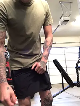 Snapshot of brngitdwn chatting on March 14, 2026, 4:34 pm brngitdwn online show from March 14, 2026, 4:34 pm