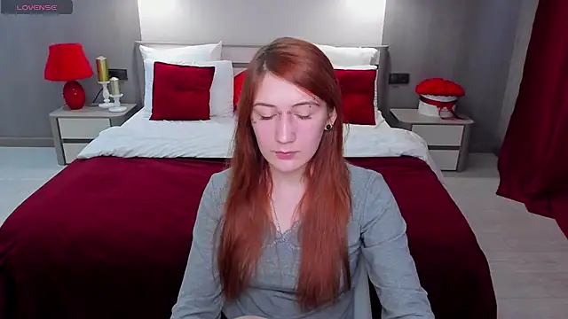 Snapshot of Polly_Sweet chatting on February 5, 2026, 5:34 am Polly Sweet online show from February 5, 2026, 5:34 am