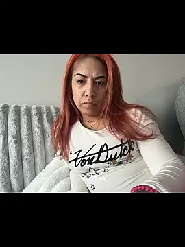 tastelikecandiii online show from January 14, 2026, 6:02 pm