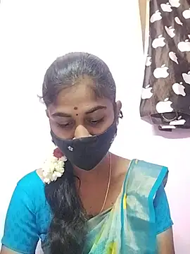 Tamil Hot RoyalQueen online show from April 8, 2026, 4:51 pm