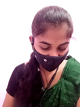 Tamil Hot RoyalQueen online show from May 7, 2026, 5:29 pm