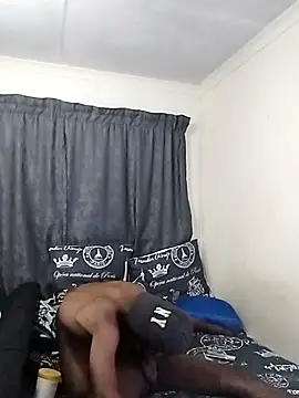 FINEBABYWOLF online show from January 12, 2026, 9:20 pm