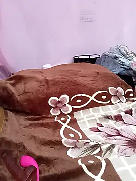 Phoebe-e online show from March 11, 2026, 2:06 am