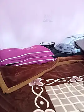 Phoebe-e online show from March 13, 2026, 11:33 pm