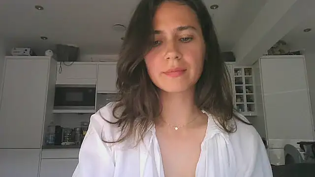 Snapshot of Luxyssa chatting on June 23, 2026, 1:53 pm Luxyssa online show from June 23, 2026, 1:53 pm