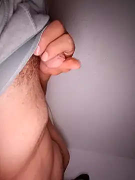 Snapshot of zafiro19@xh chatting on April 7, 2026, 7:25 pm zafiro19xh online show from April 7, 2026, 7:25 pm