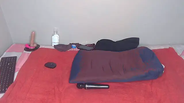 liztaylor online show from July 28, 2026, 7:39 pm