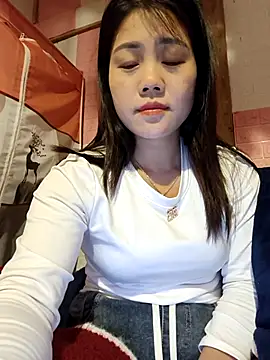 Ngocmai lazdy online show from January 15, 2026, 2:21 pm